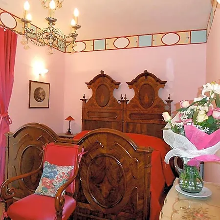 Cascina Gardina לינה וארוחת בוקר Castellero