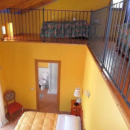 Cascina Gardina לינה וארוחת בוקר Castellero