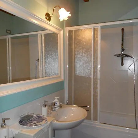 Cascina Gardina 3*